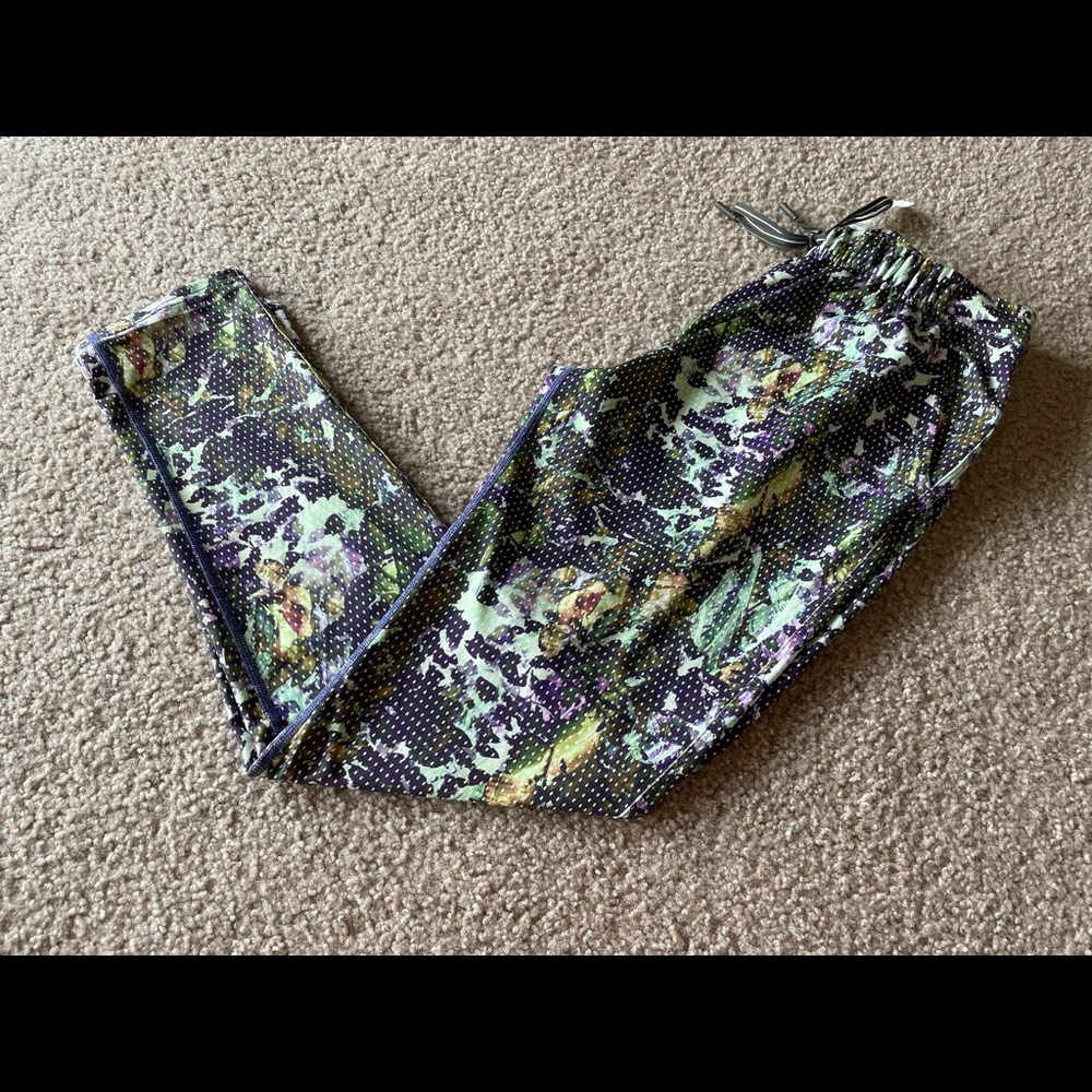 Lululemon pants
